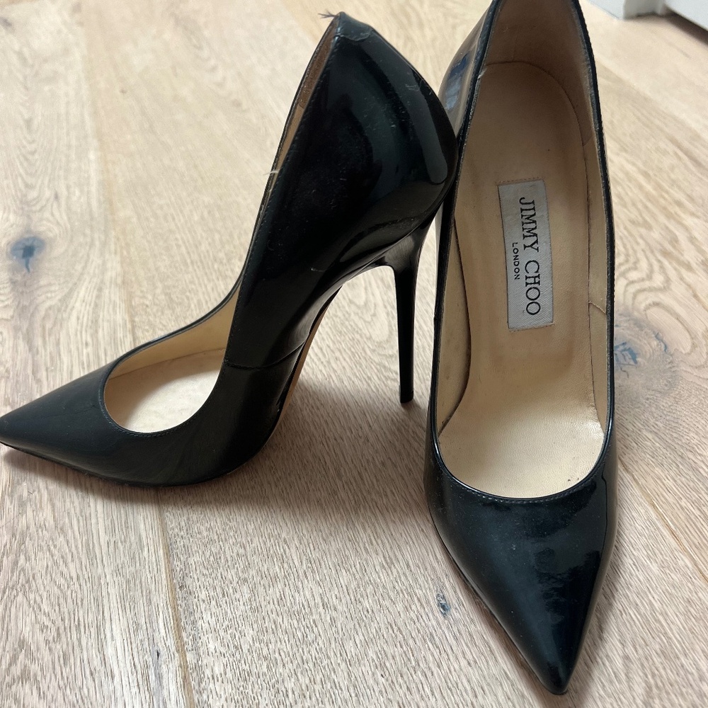 Jimmy Choo black patent leather pumps 36